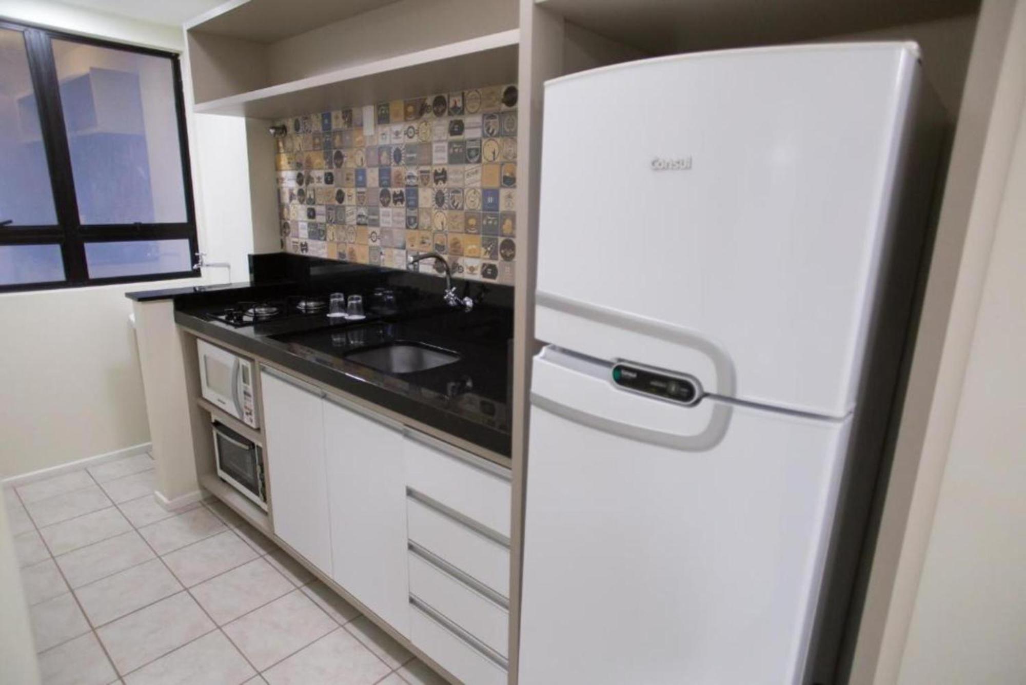 Le Village Flats E Hotel Жоинвили Экстерьер фото